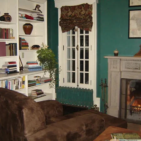 Vintage Gardens Bed & Breakfast-2